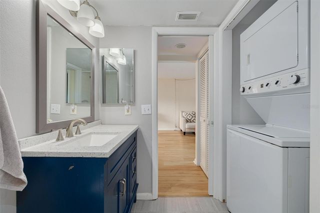 3062 EASTLAND BOULEVARD 406, Clearwater, FL 33761