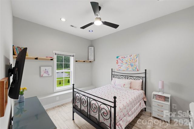 4750 Lazy Lane, Denver, NC 28037