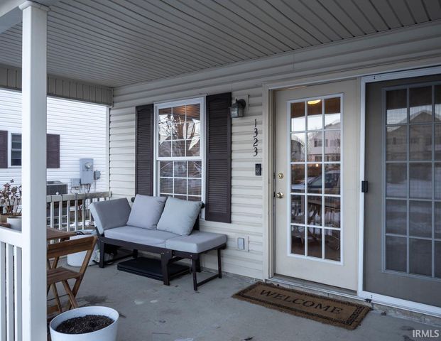 1323 S Cobble Creek Circle, Bloomington, IN 47401