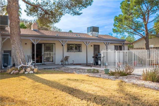 6742 Palmyra Avenue, Las Vegas, NV 89146