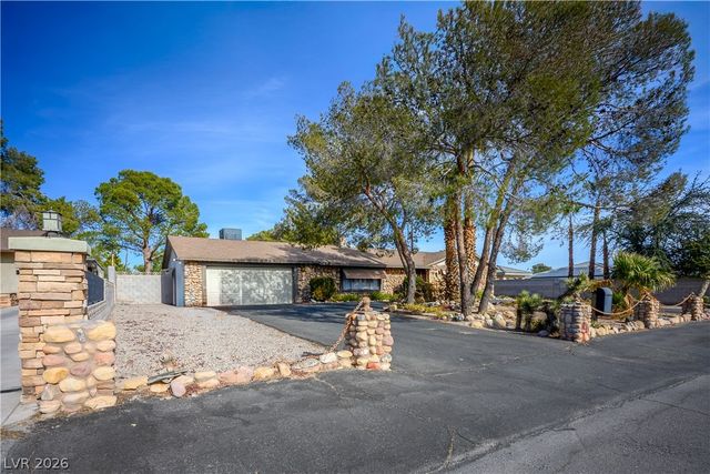 6742 Palmyra Avenue, Las Vegas, NV 89146