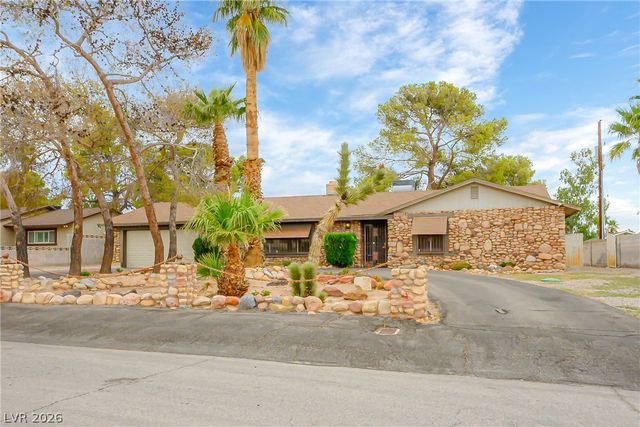 6742 Palmyra Avenue, Las Vegas, NV 89146