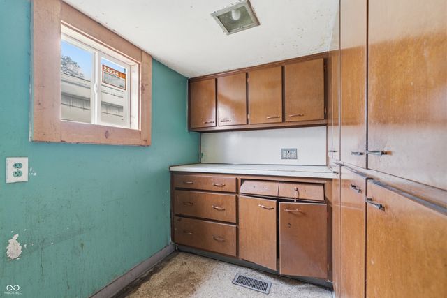 1058 S Sheffield Avenue, Indianapolis, IN 46221