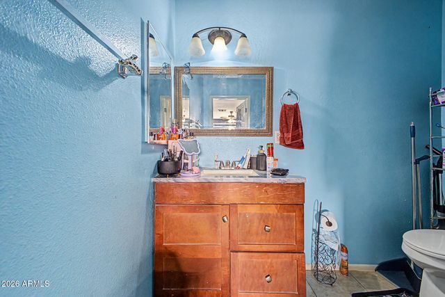 4244 W VERNON Avenue, Phoenix, AZ 85009