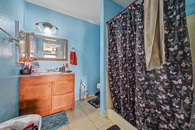 4244 W VERNON Avenue, Phoenix, AZ 85009