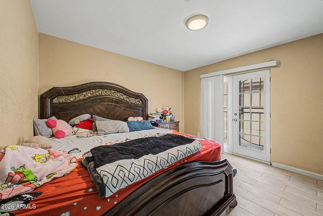4244 W VERNON Avenue, Phoenix, AZ 85009