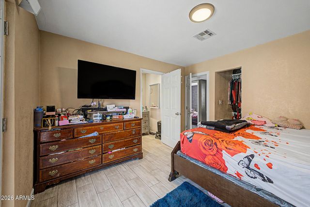 4244 W VERNON Avenue, Phoenix, AZ 85009