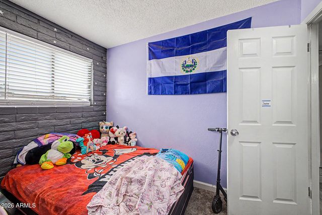 4244 W VERNON Avenue, Phoenix, AZ 85009