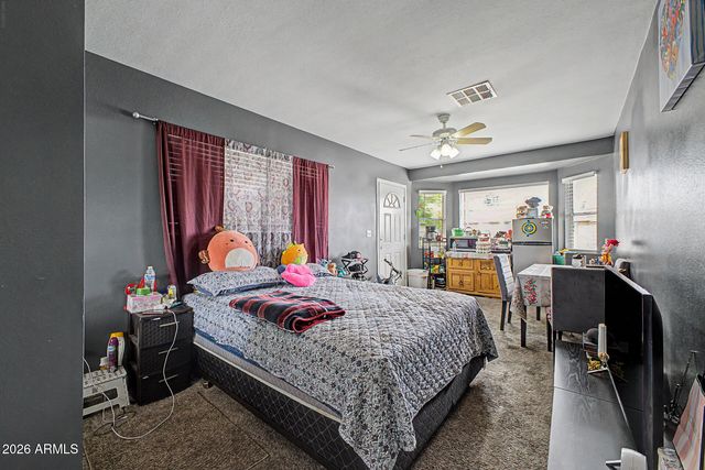 4244 W VERNON Avenue, Phoenix, AZ 85009
