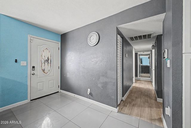 4244 W VERNON Avenue, Phoenix, AZ 85009