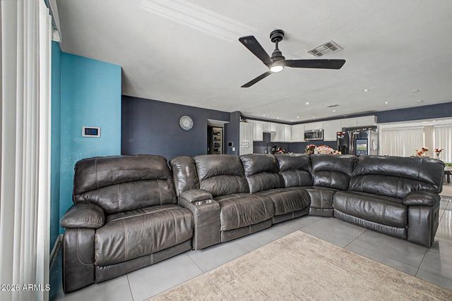 4244 W VERNON Avenue, Phoenix, AZ 85009