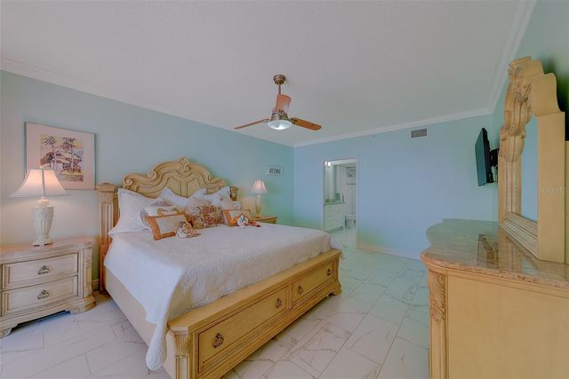16450 GULF BOULEVARD 565, North Redington Beach, FL 33708