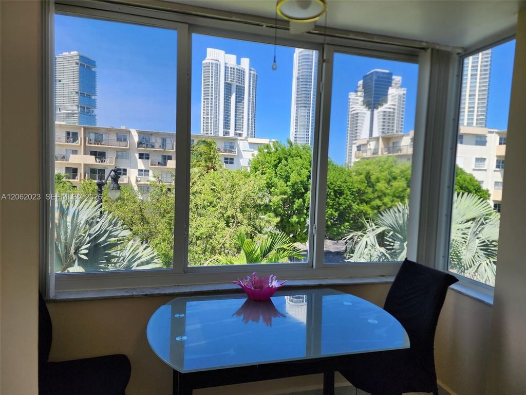 250 180th Dr 301, Sunny Isles Beach, FL 33160