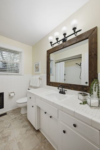 5171 Regent Dr, Nashville, TN 37220