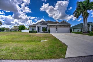 2118 SW 25th TER, Cape Coral, FL 33914
