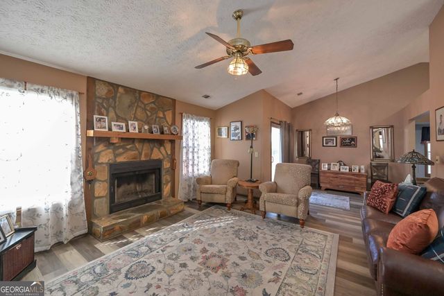 3981 Daylily Way, Douglasville, GA 30135