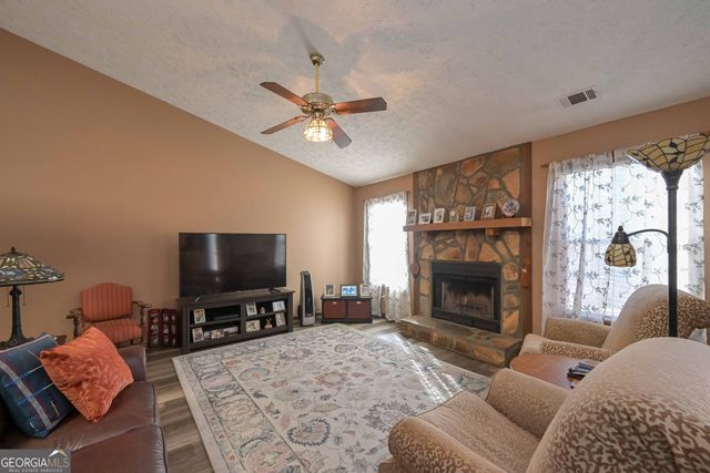 3981 Daylily Way, Douglasville, GA 30135