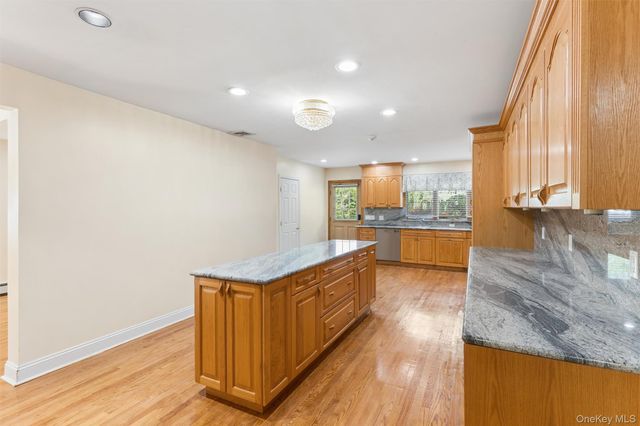 72 Lake End Road, Merrick, NY 11566