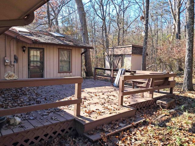35 Cherokee Road, Cherokee Village, AR 72529