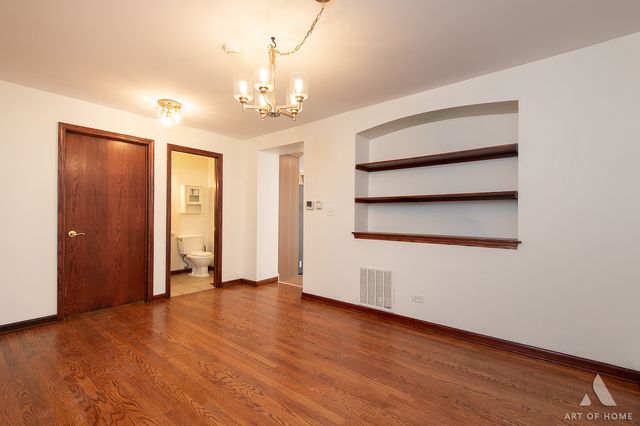 11009 S Saint Louis Avenue, Chicago, IL 60655