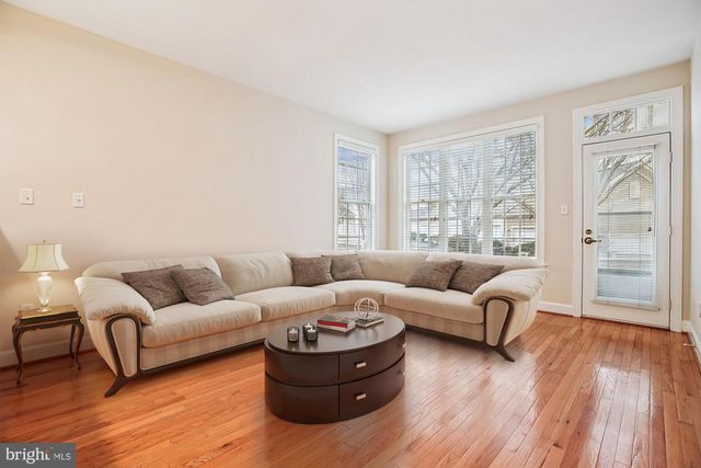 1105 PLEASANT CIR, Rockville, MD 20850