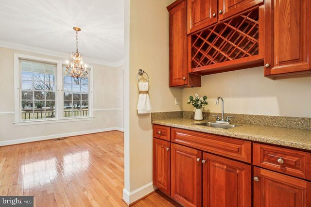 1105 PLEASANT CIR, Rockville, MD 20850