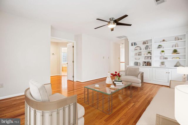 1105 PLEASANT CIR, Rockville, MD 20850