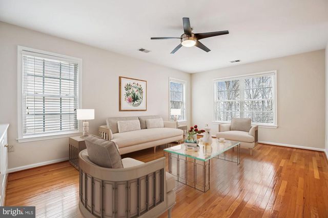 1105 PLEASANT CIR, Rockville, MD 20850