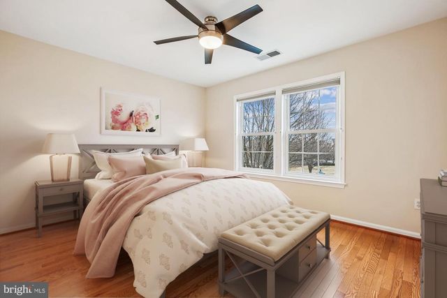 1105 PLEASANT CIR, Rockville, MD 20850