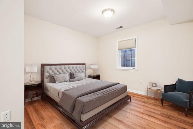 1105 PLEASANT CIR, Rockville, MD 20850