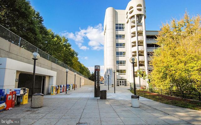 1105 PLEASANT CIR, Rockville, MD 20850