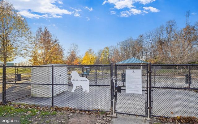 1105 PLEASANT CIR, Rockville, MD 20850