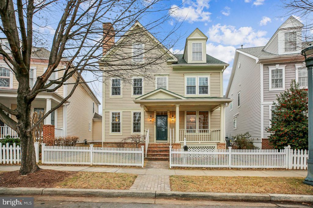 1105 PLEASANT CIR, Rockville, MD 20850