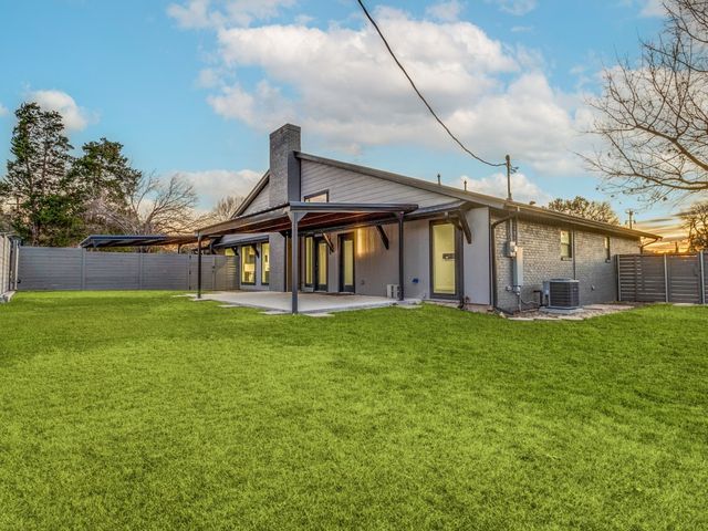 11510 Midway Road, Dallas, TX 75229