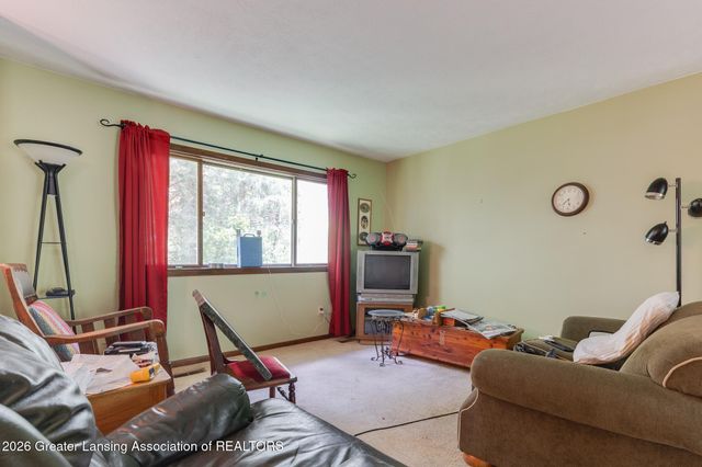9686 Woodbury Road, Laingsburg, MI 48848