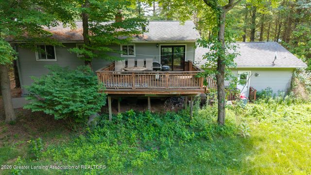 9686 Woodbury Road, Laingsburg, MI 48848