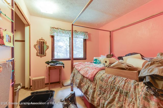 9686 Woodbury Road, Laingsburg, MI 48848