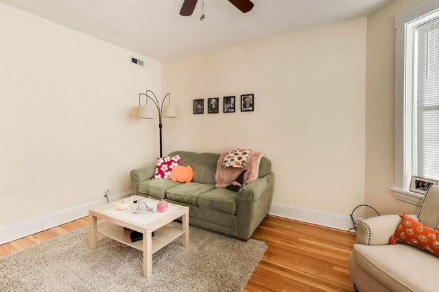 3513 N Western Avenue, Chicago, IL 60618