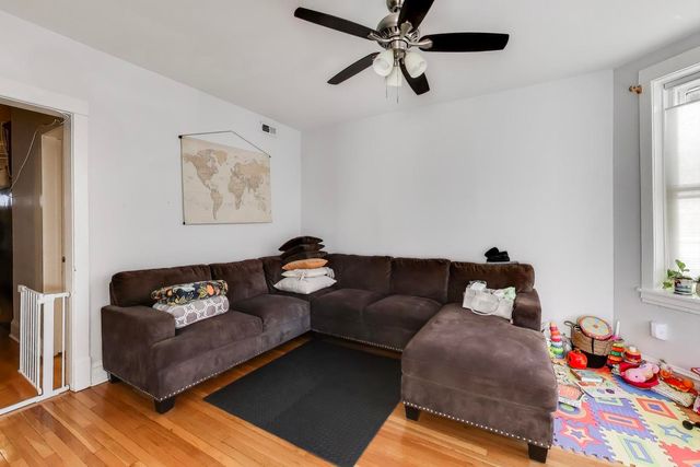 3513 N Western Avenue, Chicago, IL 60618