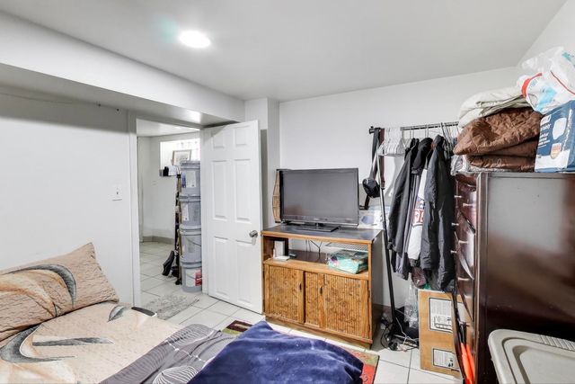 3513 N Western Avenue, Chicago, IL 60618