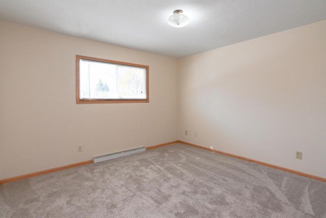 2747 W 8TH STREET, Appleton, WI 54914