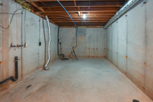 2747 W 8TH STREET, Appleton, WI 54914