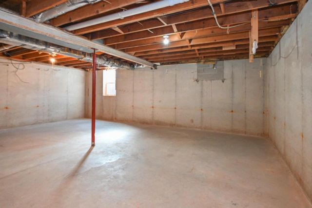 2747 W 8TH STREET, Appleton, WI 54914