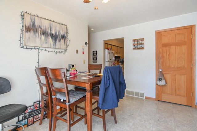 2747 W 8TH STREET, Appleton, WI 54914