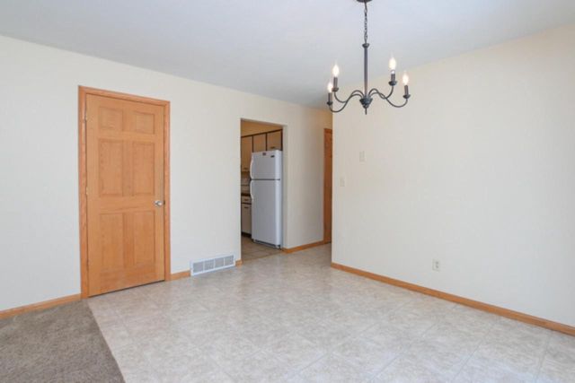 2747 W 8TH STREET, Appleton, WI 54914