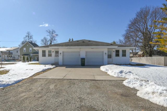 2747 W 8TH STREET, Appleton, WI 54914
