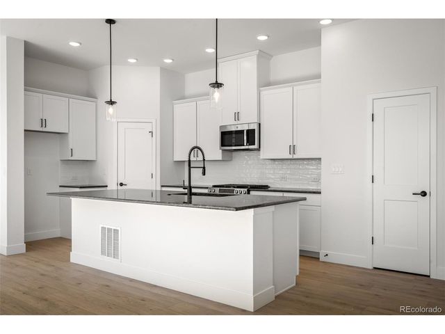 4575 Peak Crest Vw, Colorado Springs, CO 80918