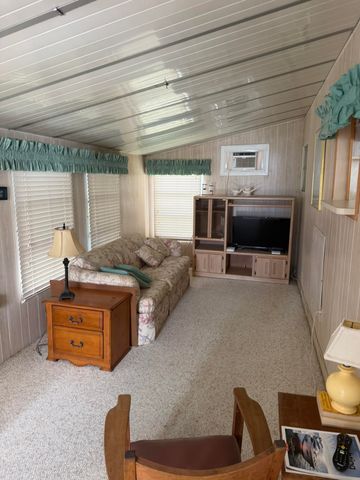 3500 S Kanner Highway 101, Stuart, FL 34994