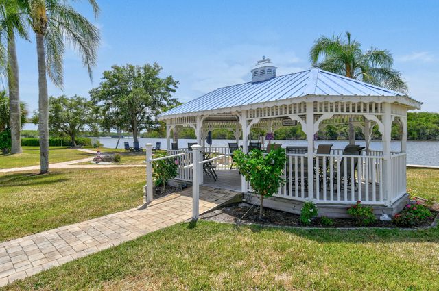 3500 S Kanner Highway 101, Stuart, FL 34994
