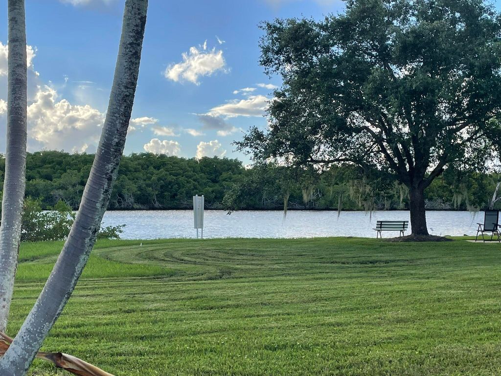 3500 S Kanner Highway 101, Stuart, FL 34994